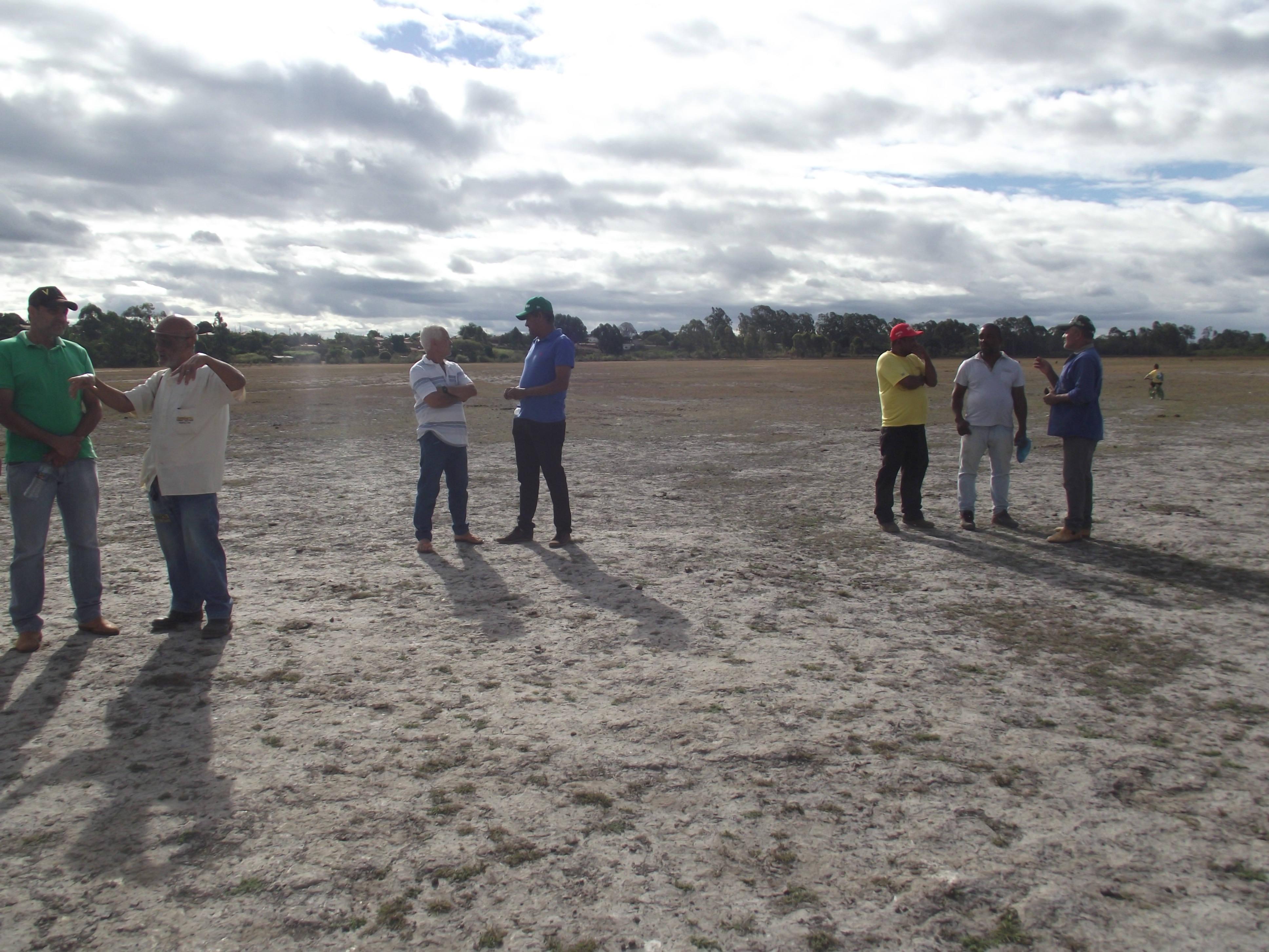 Encontro no Distrito de Lagoa Grande para tratar de assunto referente ao desassoreamento da Lagoa (17-07-201 (32).JPG
