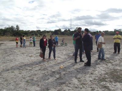 Encontro no Distrito de Lagoa Grande para tratar de assunto referente ao desassoreamento da Lagoa (17-07-201 (34).JPG