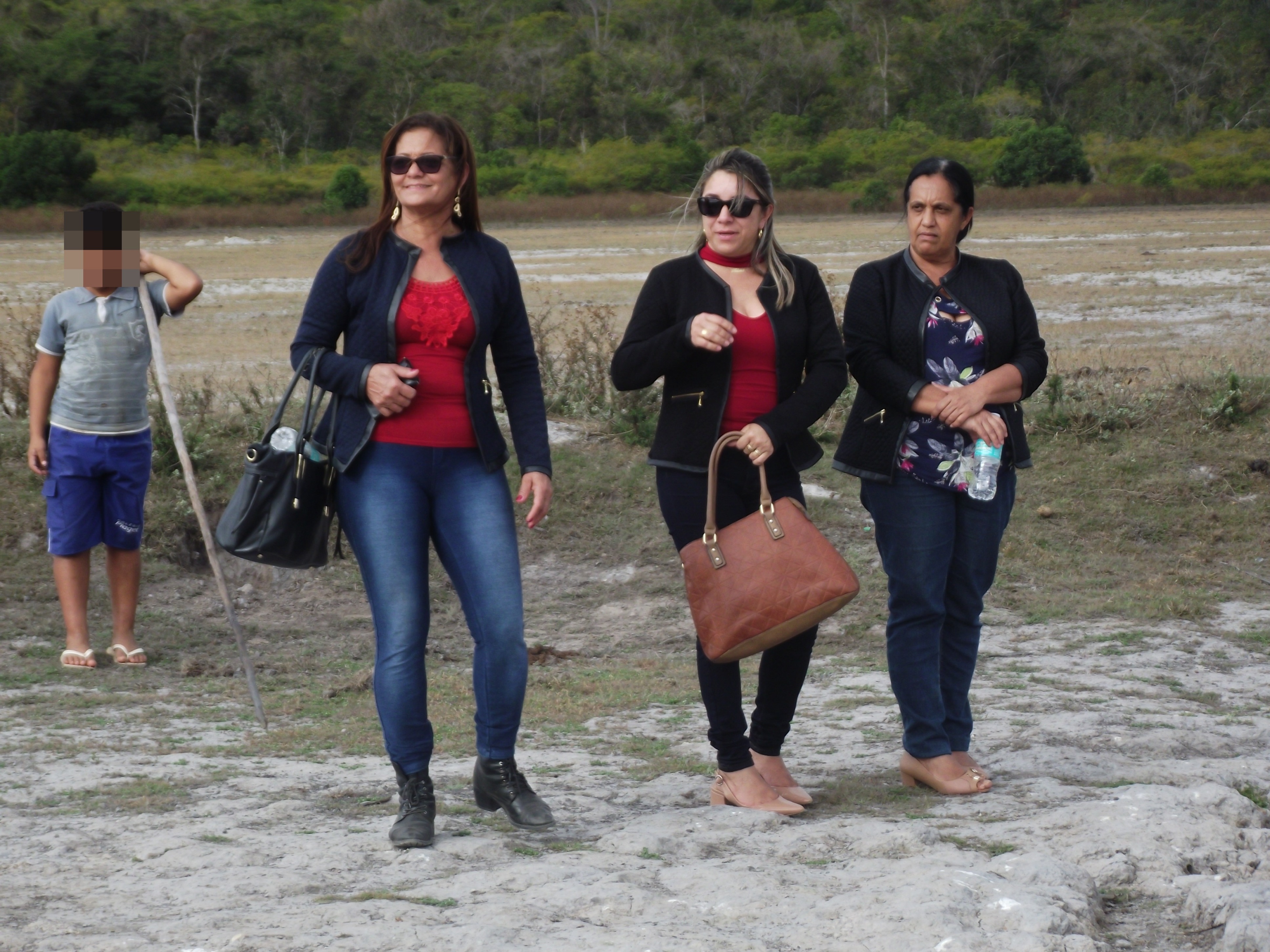 Encontro no Distrito de Lagoa Grande para tratar de assunto referente ao desassoreamento da Lagoa (17-07-201 (45).JPG
