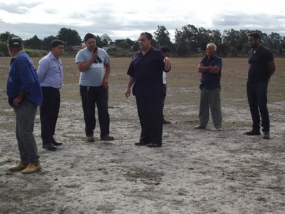 Encontro no Distrito de Lagoa Grande para tratar de assunto referente ao desassoreamento da Lagoa (17-07-201 (46).JPG