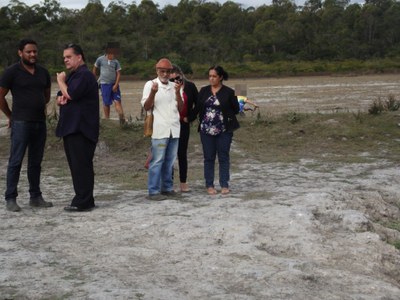 Encontro no Distrito de Lagoa Grande para tratar de assunto referente ao desassoreamento da Lagoa (17-07-201 (51).JPG