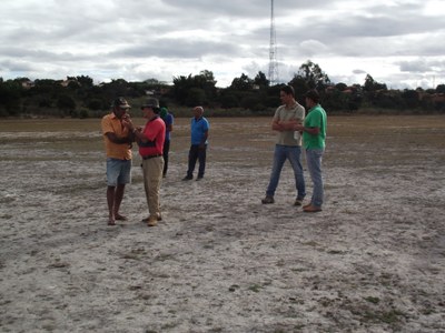 Encontro no Distrito de Lagoa Grande para tratar de assunto referente ao desassoreamento da Lagoa (17-07-201 (55).JPG