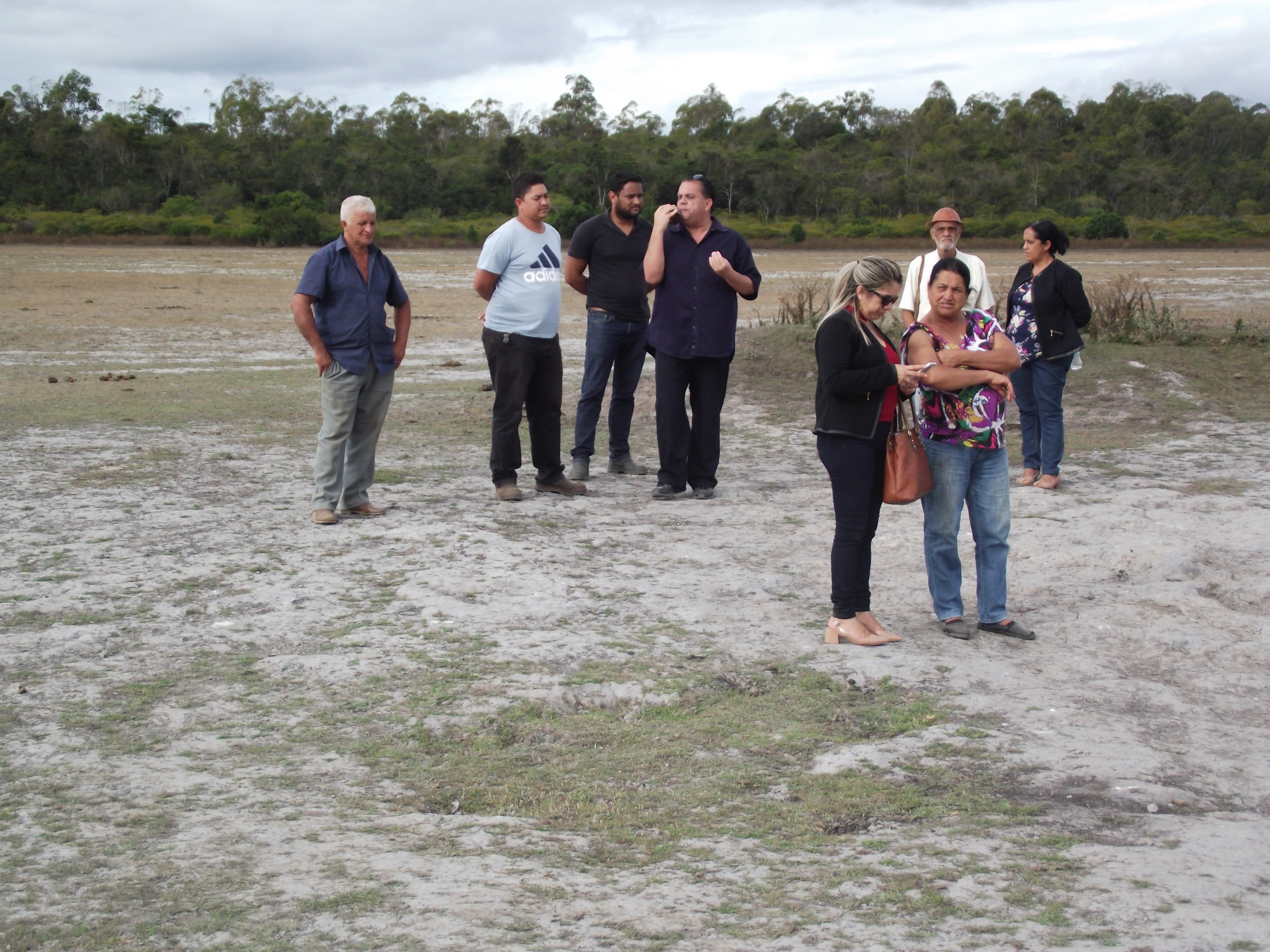 Encontro no Distrito de Lagoa Grande para tratar de assunto referente ao desassoreamento da Lagoa (17-07-201 (57).JPG
