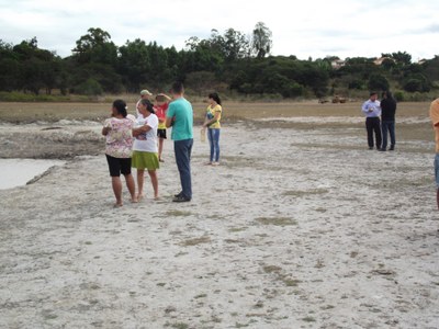 Encontro no Distrito de Lagoa Grande para tratar de assunto referente ao desassoreamento da Lagoa (17-07-201 (59).JPG