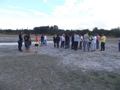 Encontro no Distrito de Lagoa Grande para tratar de assunto referente ao desassoreamento da Lagoa (17-07-201 (65).JPG